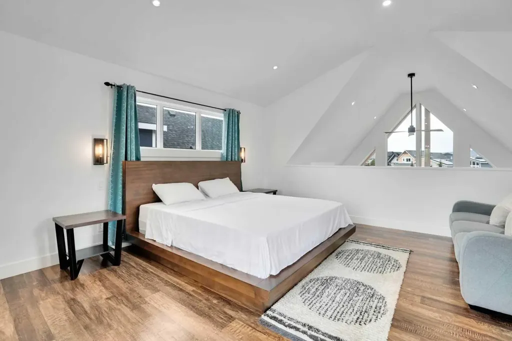 44 Cottageclub Lane Rural Rocky View County AB T4C 1B1