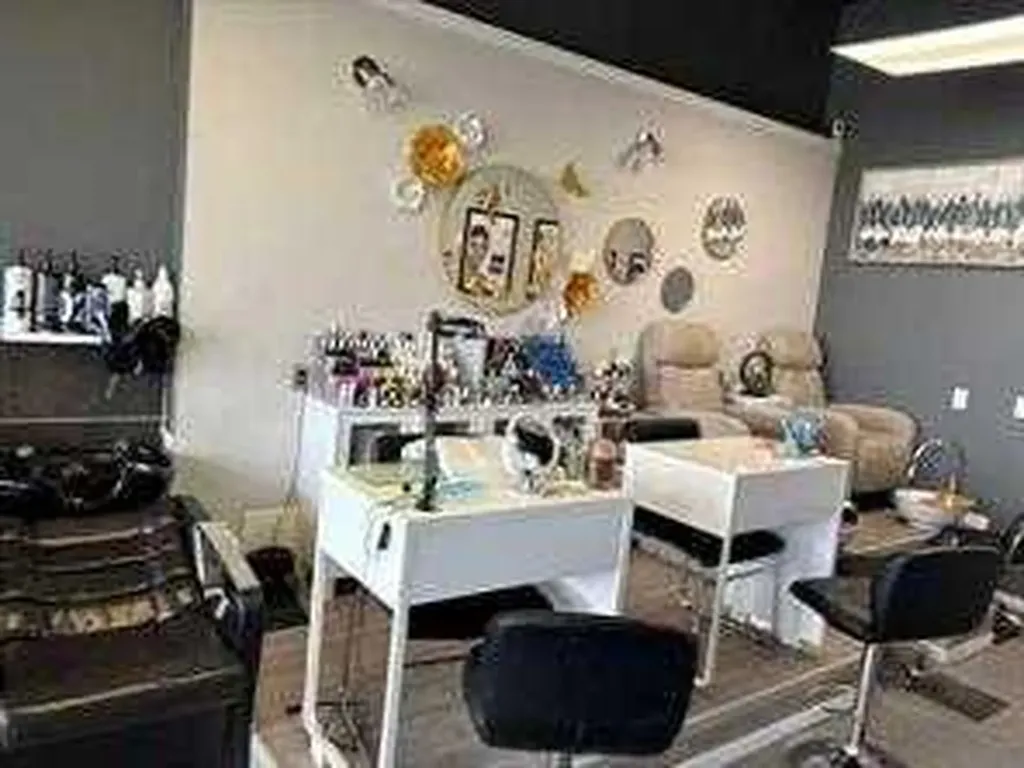 3131 27 Street Calgary AB T1Y6Z1
