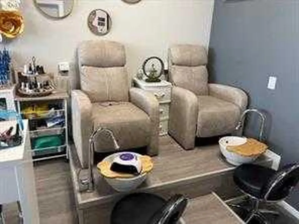 3131 27 Street Calgary AB T1Y6Z1
