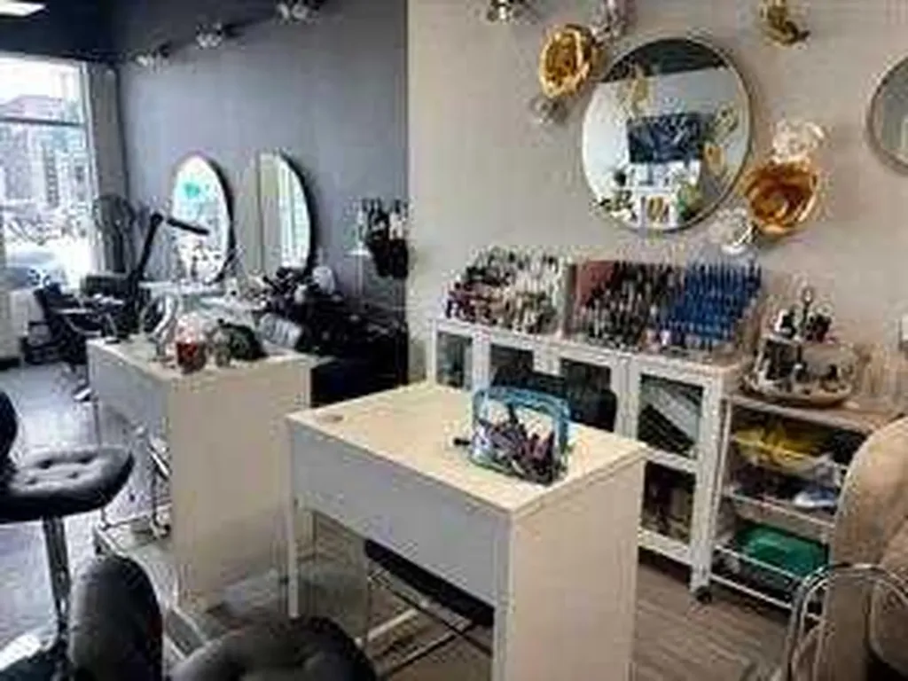 3131 27 Street Calgary AB T1Y6Z1