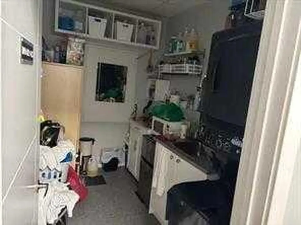 3131 27 Street Calgary AB T1Y6Z1