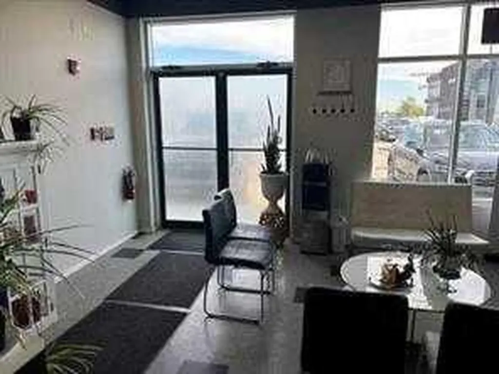 3131 27 Street Calgary AB T1Y6Z1