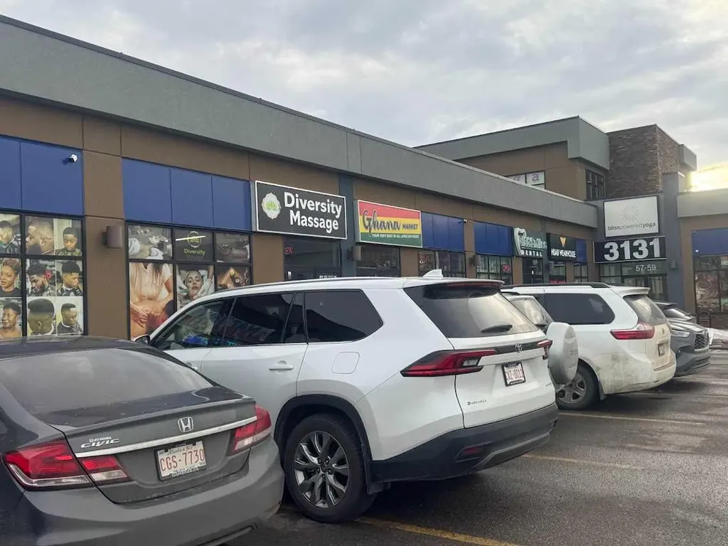 3131 27 Street Calgary AB T1Y6Z1