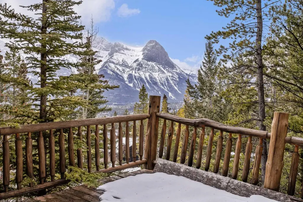 11 Aspen Glen Canmore AB T1W1A6