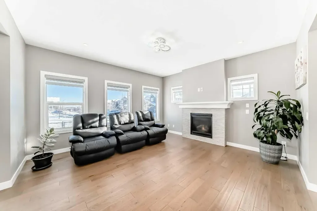 201 Aspenmere Way Chestermere AB T1X 0Y2