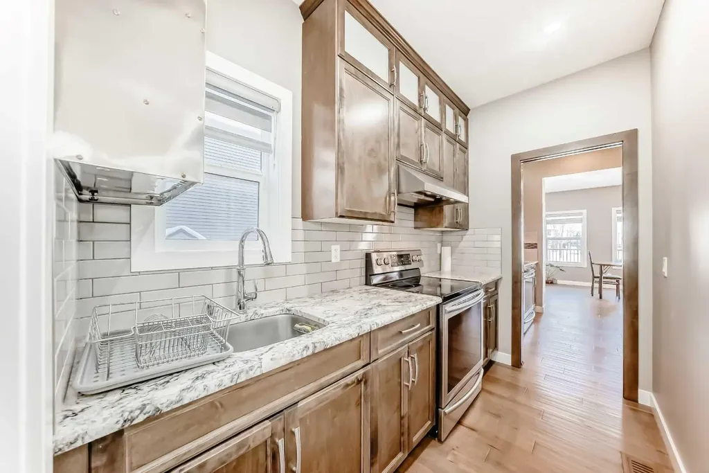 201 Aspenmere Way Chestermere AB T1X 0Y2