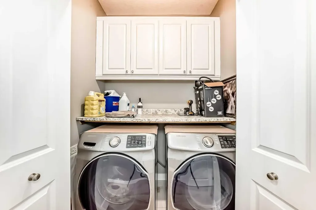 201 Aspenmere Way Chestermere AB T1X 0Y2
