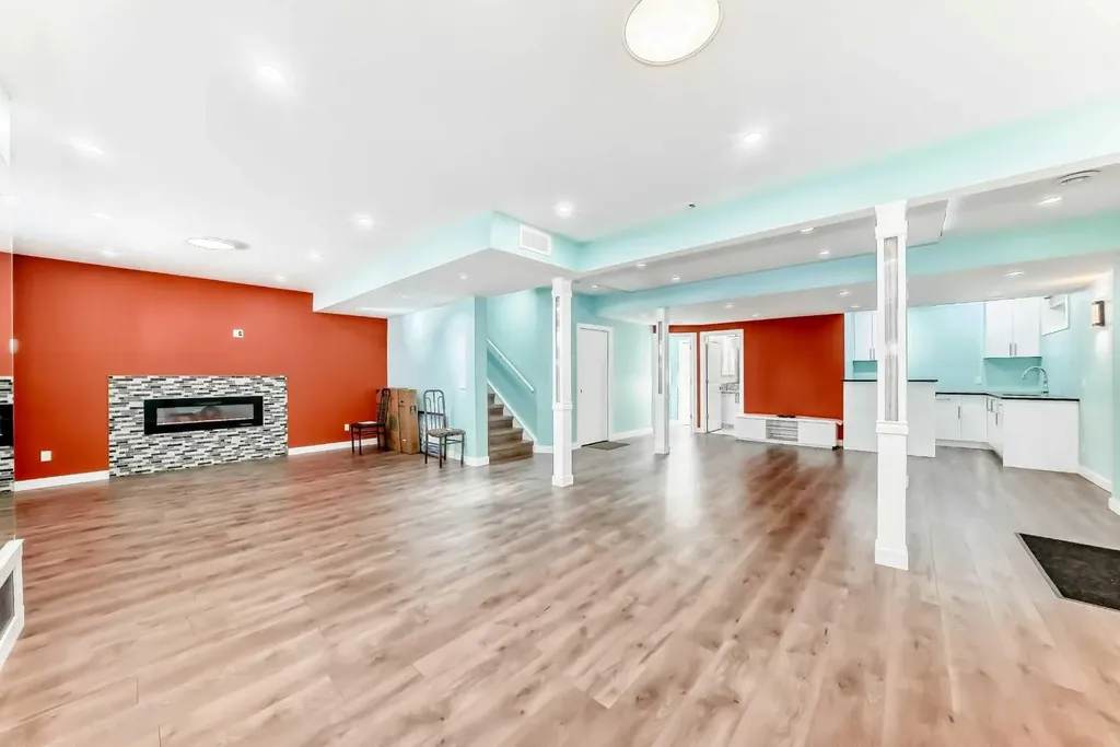 201 Aspenmere Way Chestermere AB T1X 0Y2