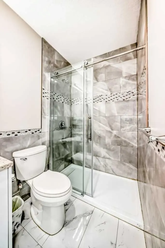 201 Aspenmere Way Chestermere AB T1X 0Y2
