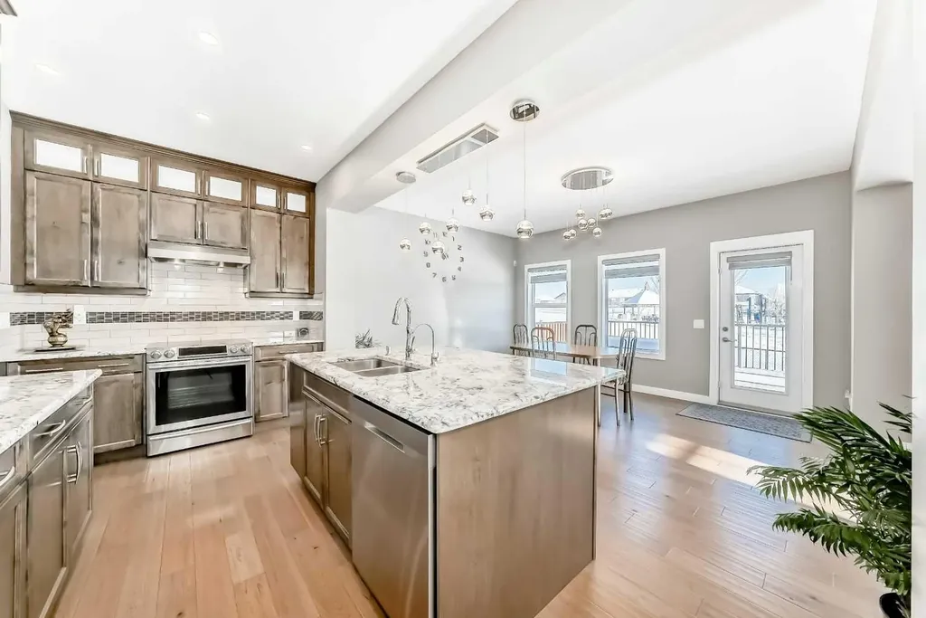 201 Aspenmere Way Chestermere AB T1X 0Y2