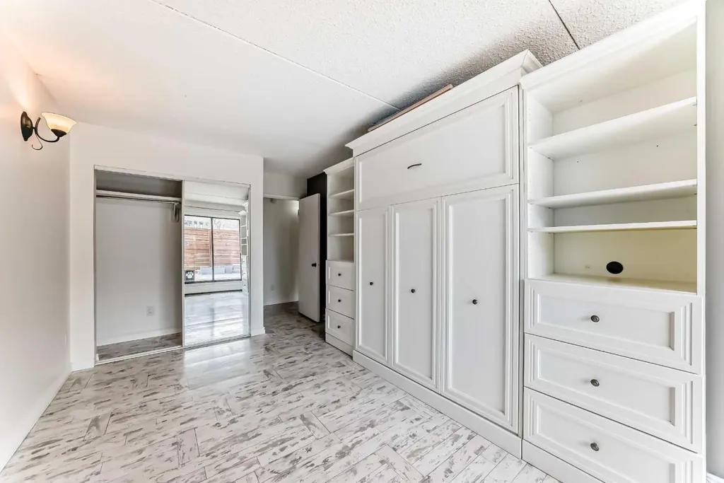 735 12 Avenue SW Calgary AB T2R 1J7