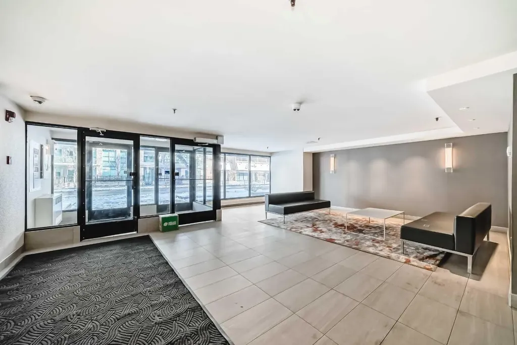 735 12 Avenue SW Calgary AB T2R 1J7