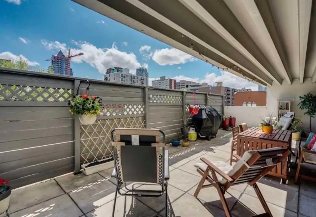 735 12 Avenue SW Calgary AB T2R 1J7