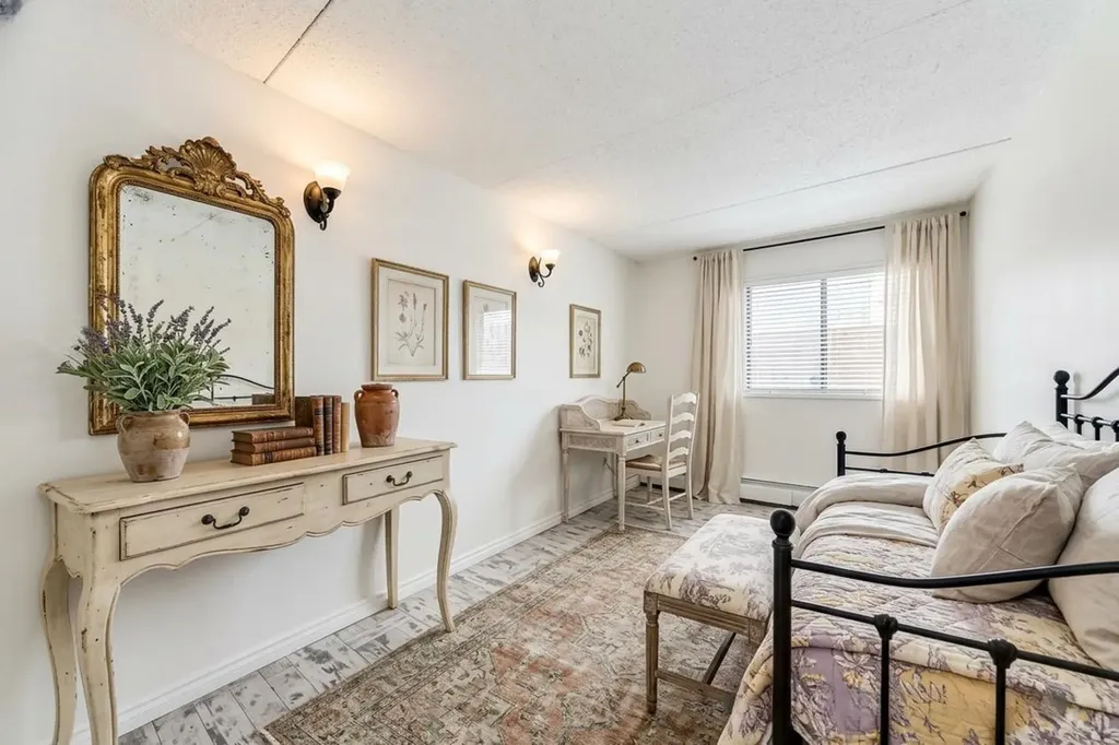 735 12 Avenue SW Calgary AB T2R 1J7