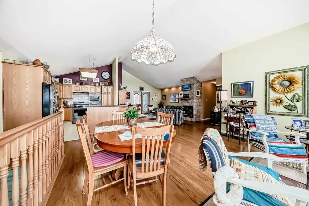 5205 55st Rimbey AB T0C 2J0