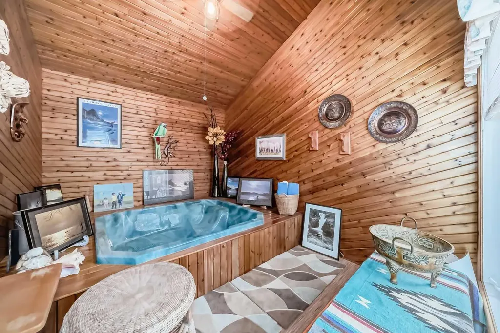 5205 55st Rimbey AB T0C 2J0