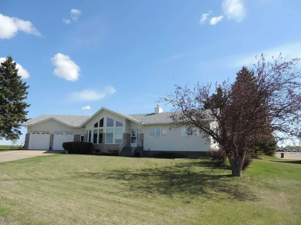 5205 55st Rimbey AB T0C 2J0