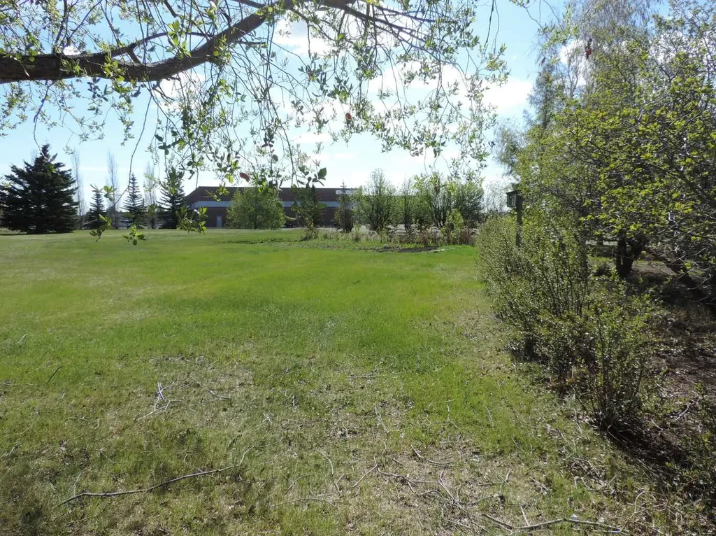 5205 55st Rimbey AB T0C 2J0