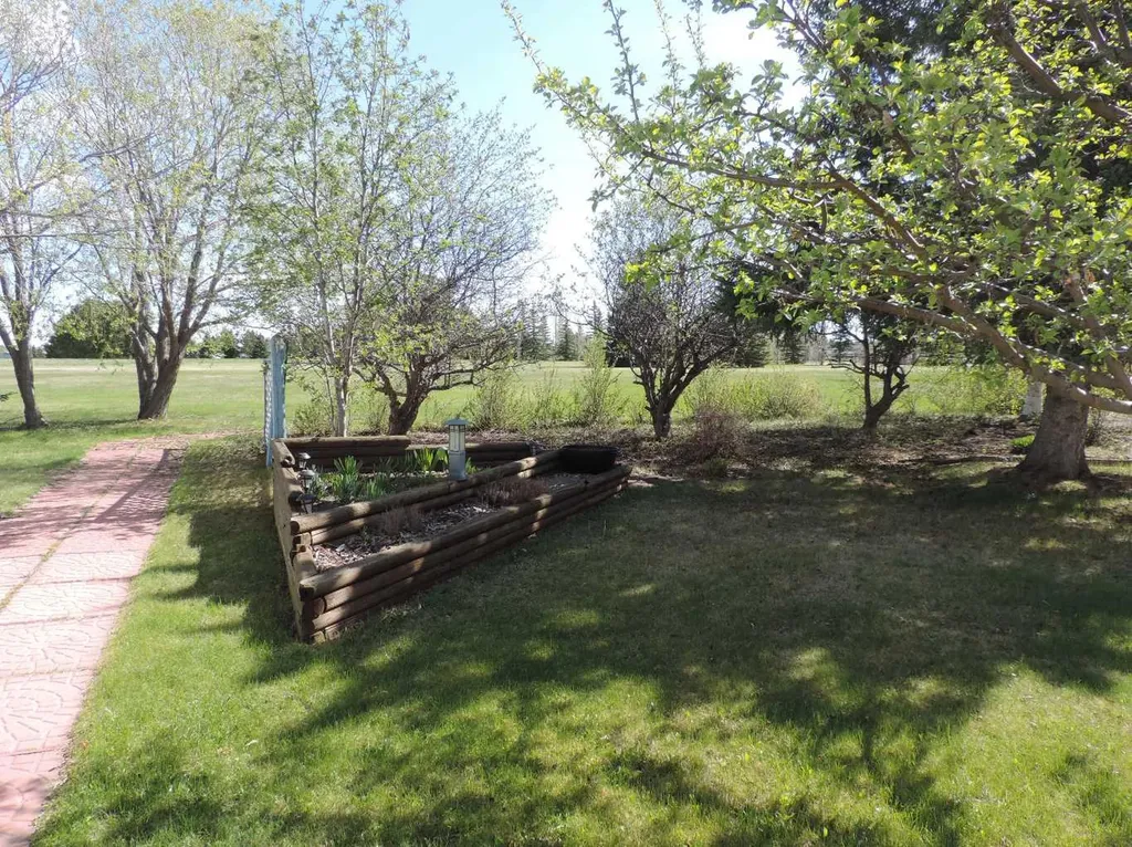 5205 55st Rimbey AB T0C 2J0