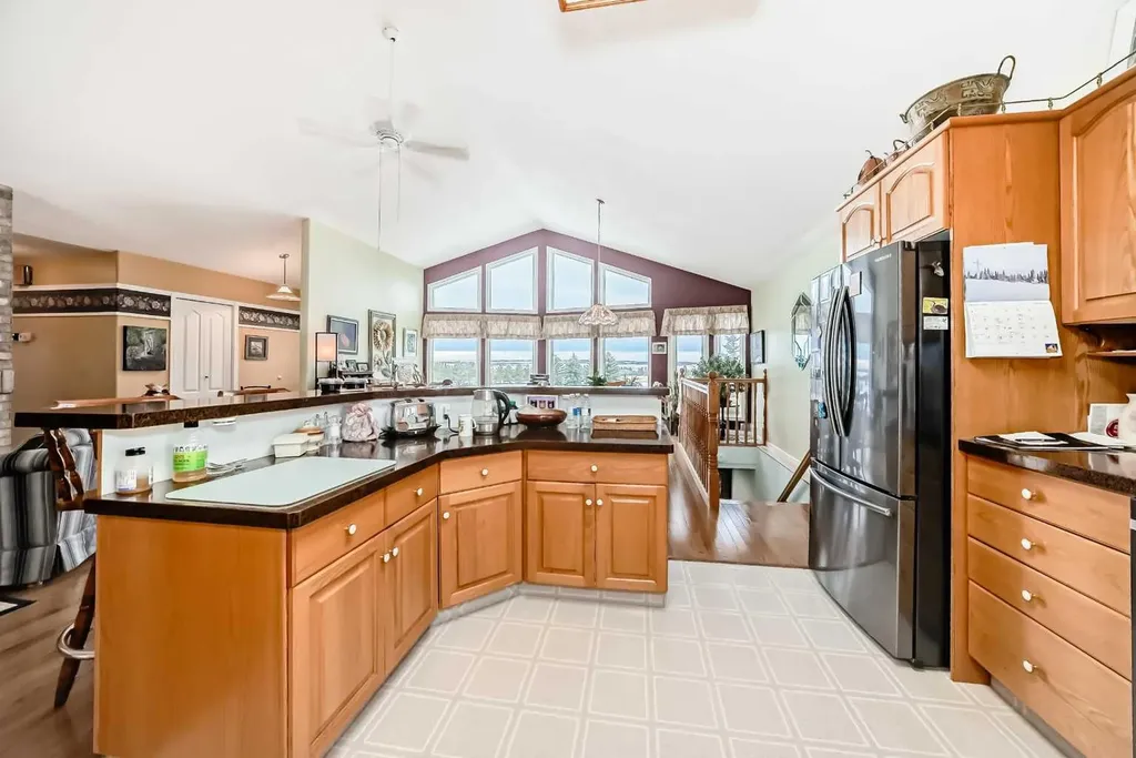 5205 55st Rimbey AB T0C 2J0