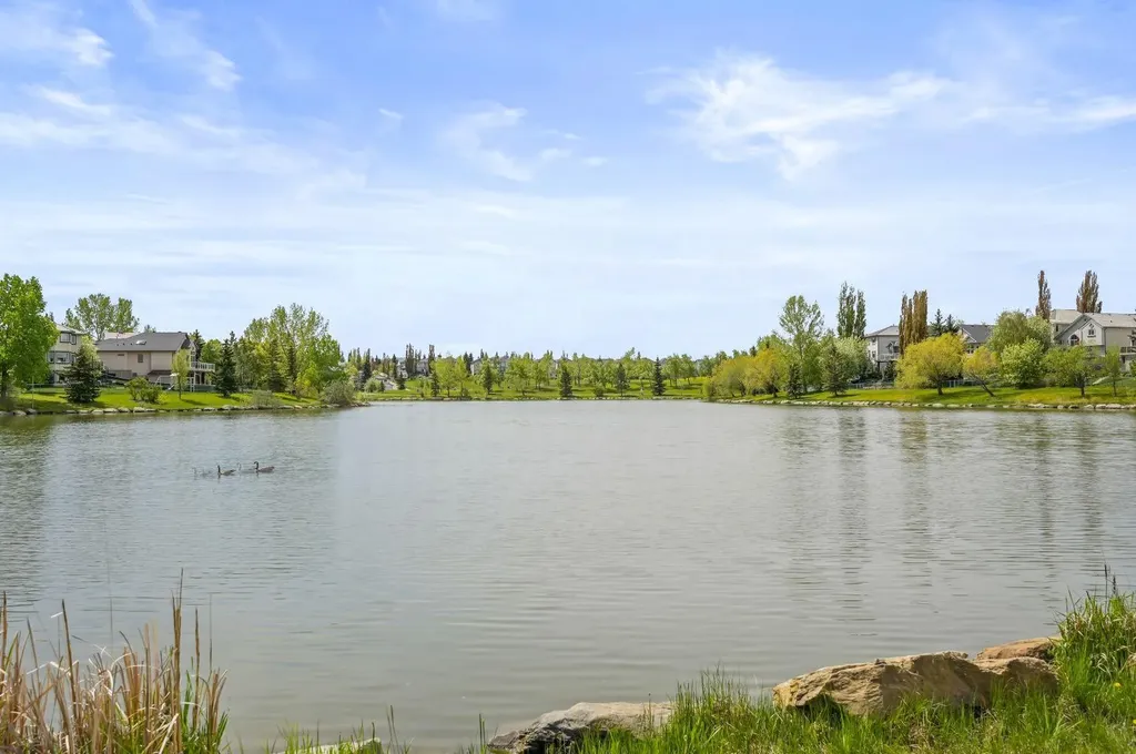 70 Panamount Drive NW Calgary AB T3K6G7