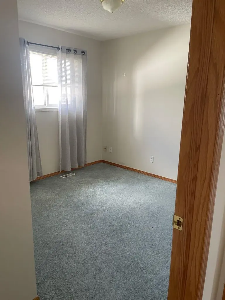 149 Hidden Ranch Road NW Calgary AB T3A 5S6