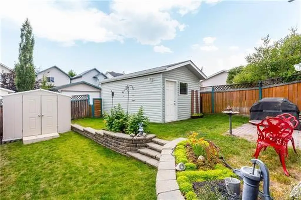 149 Hidden Ranch Road NW Calgary AB T3A 5S6