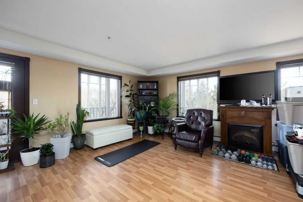10217 Queen Street Fort Mcmurray AB T9H 5S5