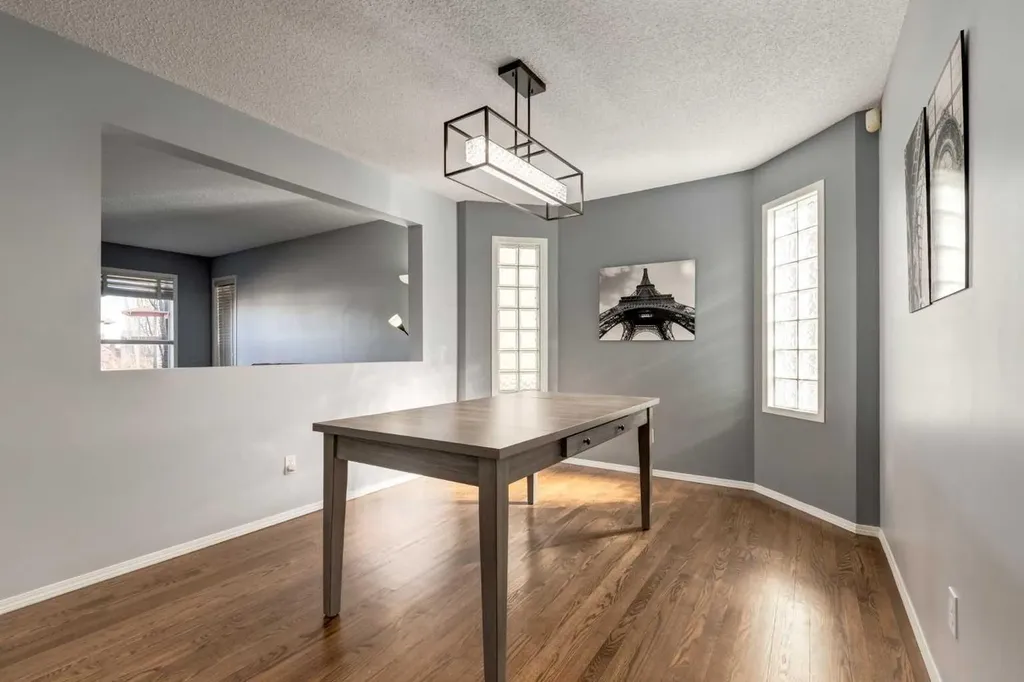 161 Douglas Ridge Place SE Calgary AB T2Z 2T3