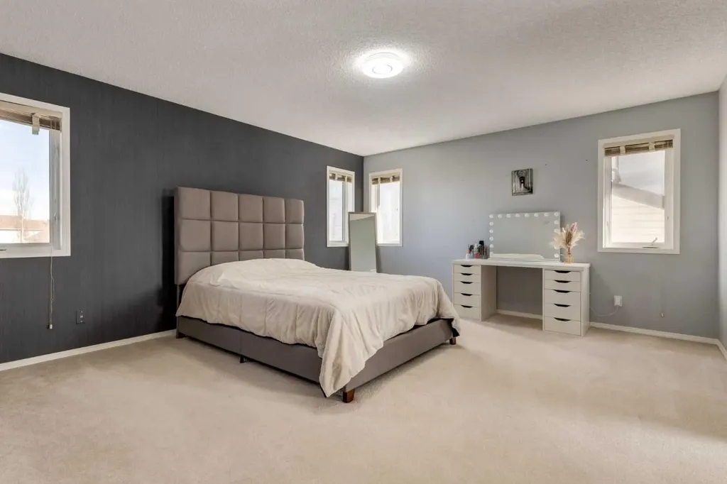 161 Douglas Ridge Place SE Calgary AB T2Z 2T3