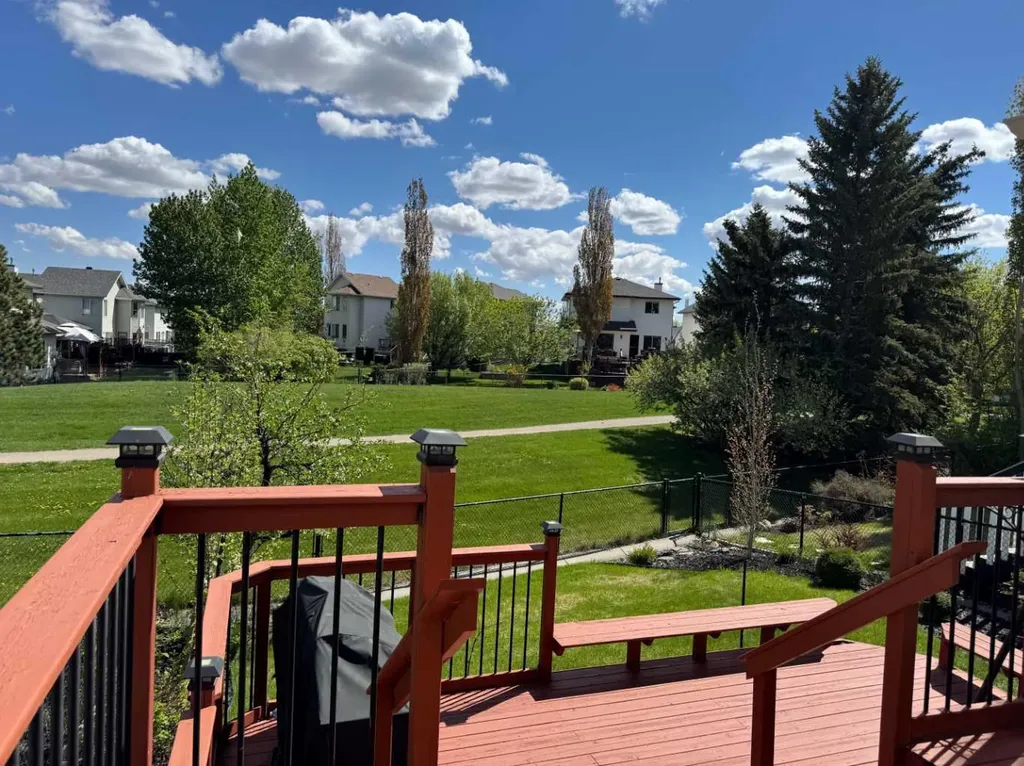 161 Douglas Ridge Place SE Calgary AB T2Z 2T3