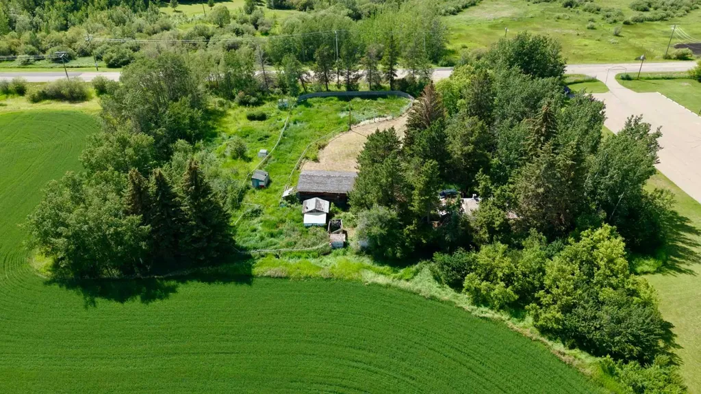 38541 Range Road 283 Rural Red Deer County AB T4E 0M1