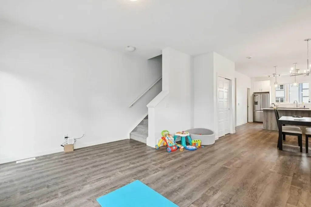 850 Belmont Drive SW Calgary AB T2X4A6