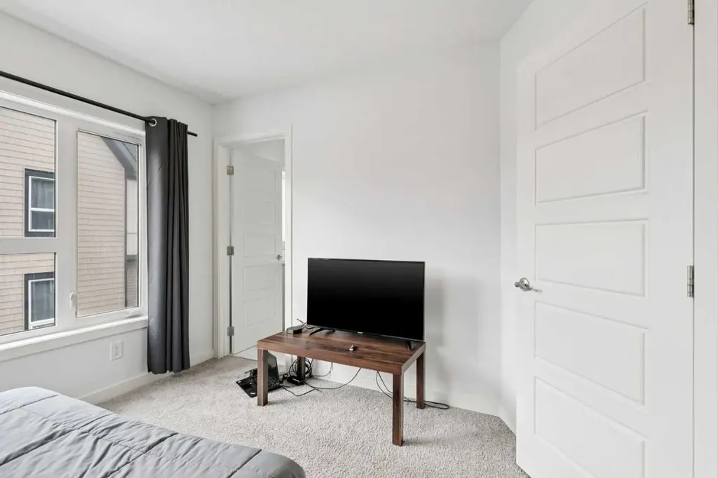 850 Belmont Drive SW Calgary AB T2X4A6