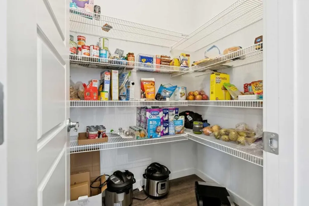 850 Belmont Drive SW Calgary AB T2X4A6