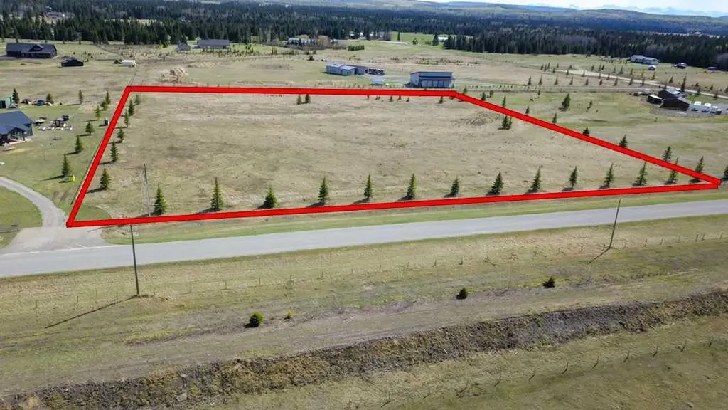 6115 Township Road 325 Rural Mountain View County AB T0M1X0