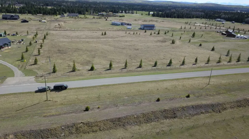 6115 Township Road 325 Rural Mountain View County AB T0M1X0