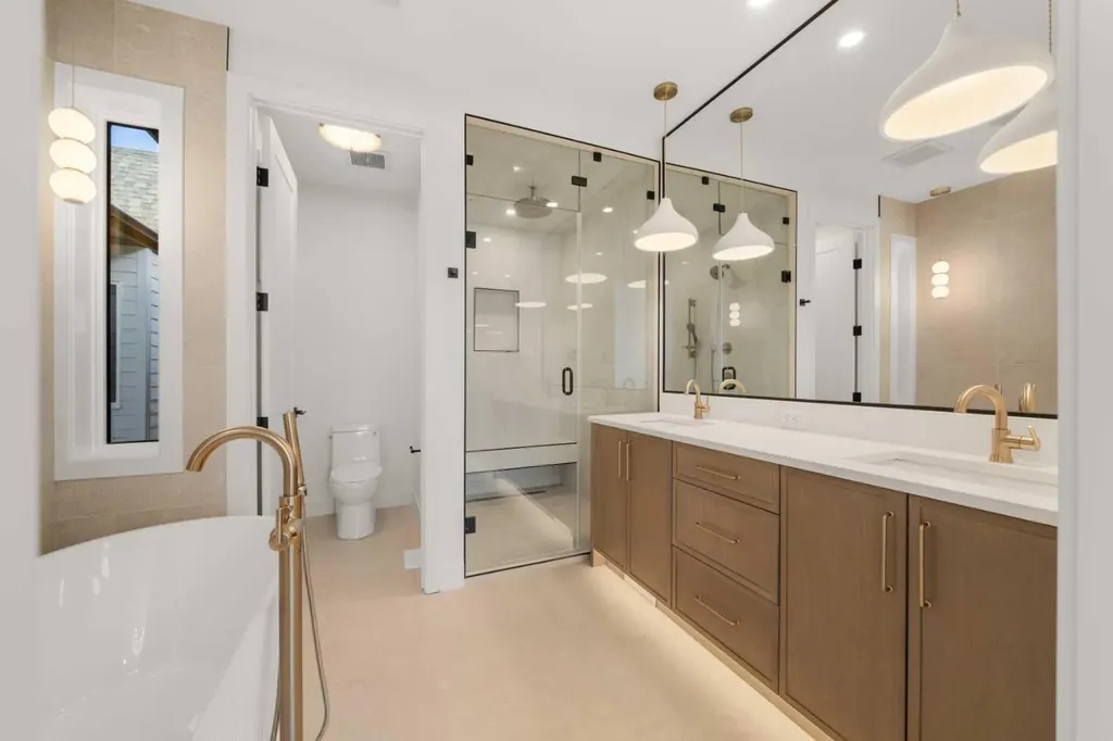 4009 15a Street SW Calgary AB T2T 4C8