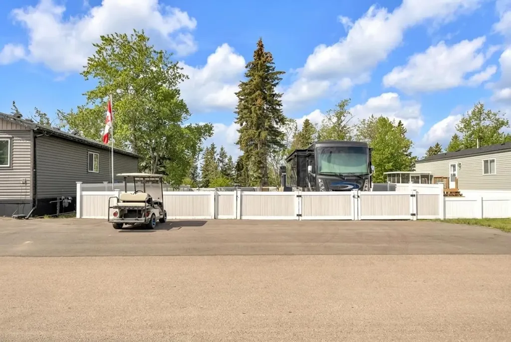41310 Range Road 282 Range Rural Lacombe County AB T4L2N3