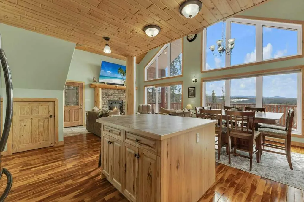 1204 Tamarack Trail Nordegg AB T0M 2H0