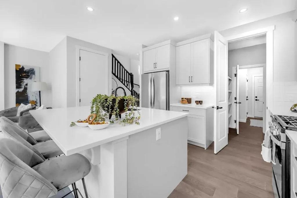 55 Amblehurst Link NW Calgary AB T4B3P5