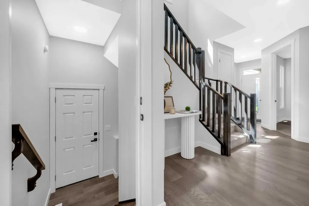 55 Amblehurst Link NW Calgary AB T4B3P5