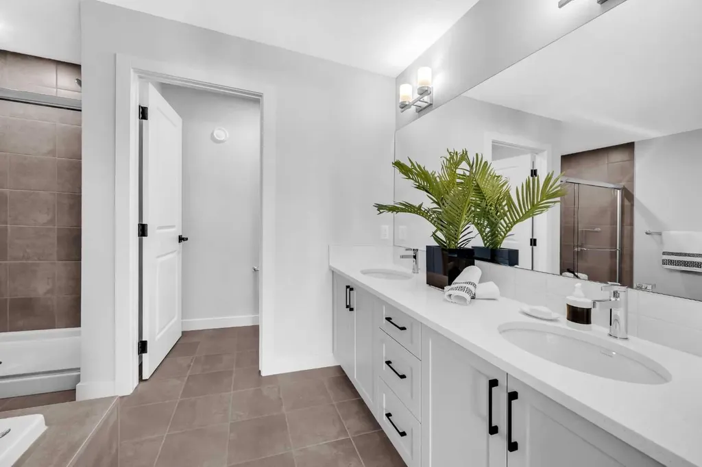 55 Amblehurst Link NW Calgary AB T4B3P5