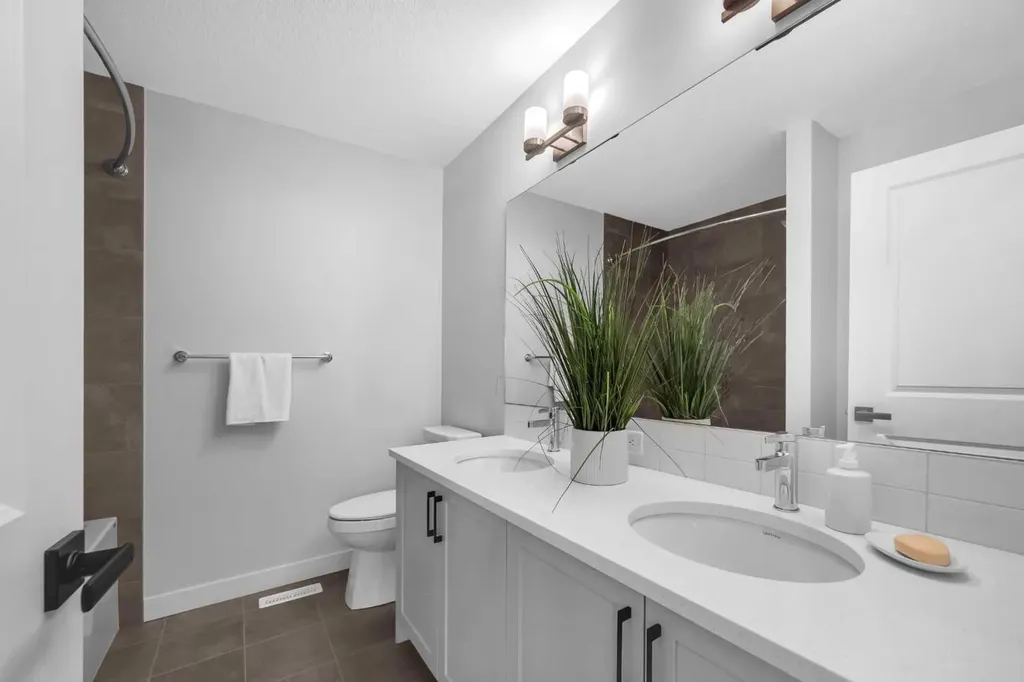 55 Amblehurst Link NW Calgary AB T4B3P5
