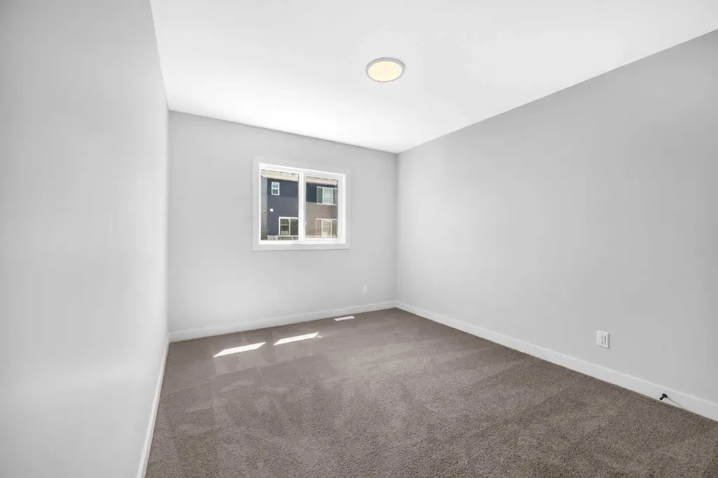 55 Amblehurst Link NW Calgary AB T4B3P5