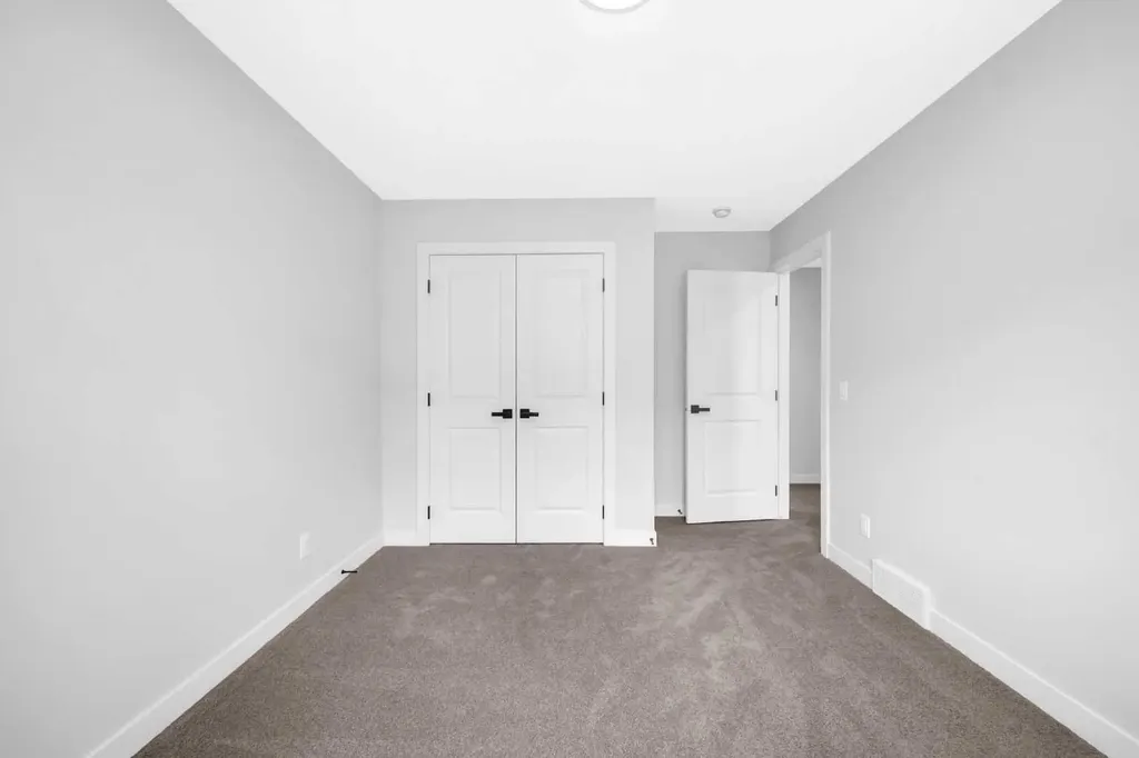 55 Amblehurst Link NW Calgary AB T4B3P5