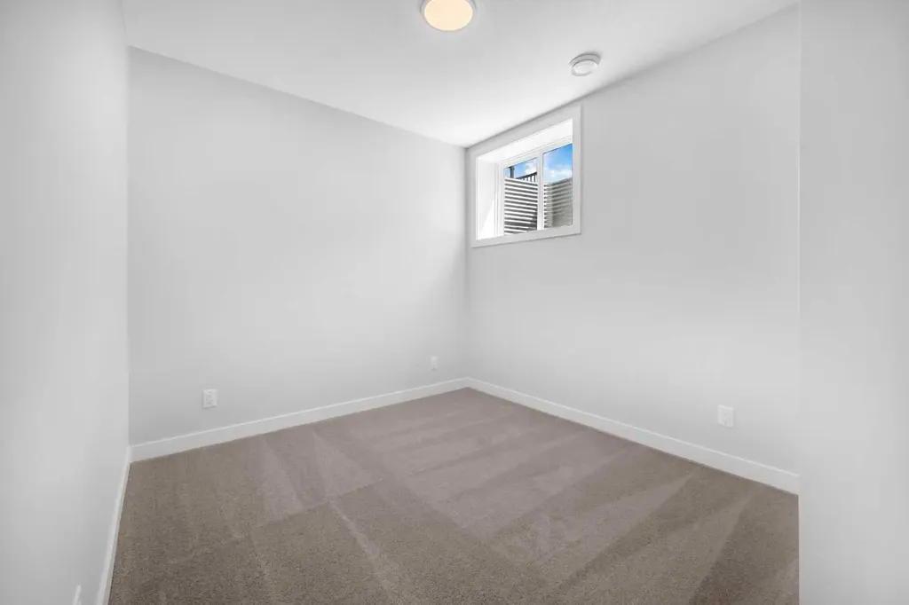 55 Amblehurst Link NW Calgary AB T4B3P5
