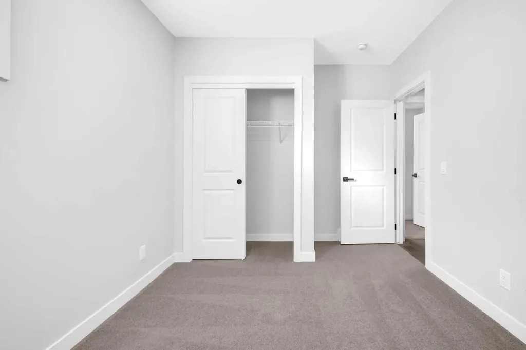 55 Amblehurst Link NW Calgary AB T4B3P5