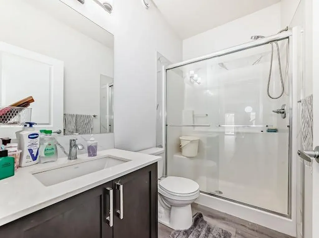 198 Lucas Heights NW Calgary AB T3P1X4