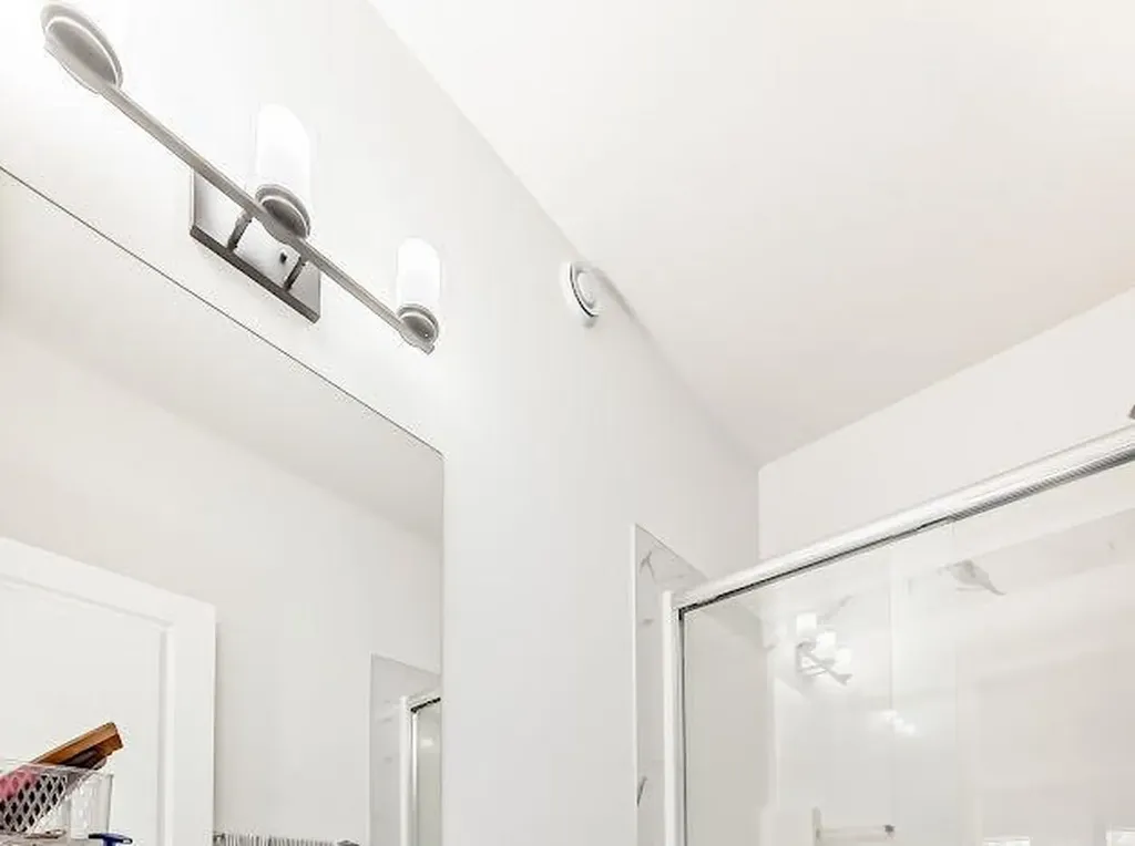 198 Lucas Heights NW Calgary AB T3P1X4